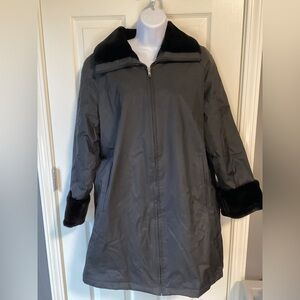 Black Ensign winter women’s coat with faux fur trim-size medium